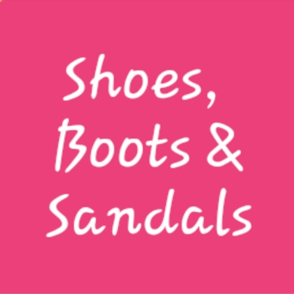 Meet your Posher, with unlisted items. Soon coming Amazon Pallett. - Picture 10 of 11